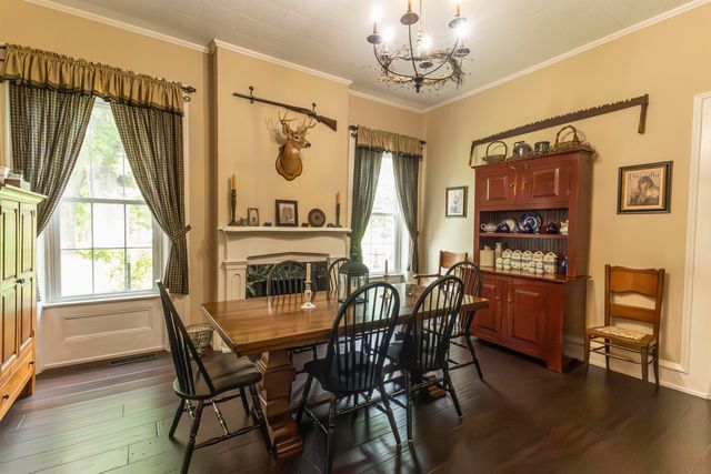 1001 RANDOLPH ST, Glasgow, MO 65254