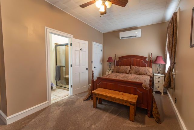 1001 RANDOLPH ST, Glasgow, MO 65254