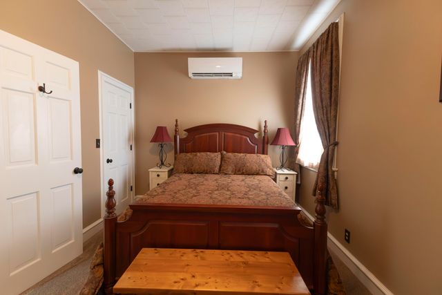 1001 RANDOLPH ST, Glasgow, MO 65254