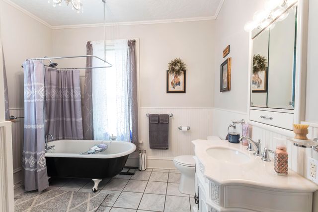 1001 RANDOLPH ST, Glasgow, MO 65254