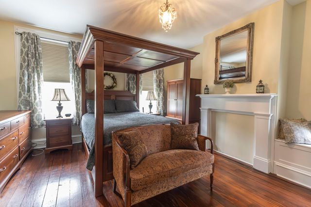 1001 RANDOLPH ST, Glasgow, MO 65254