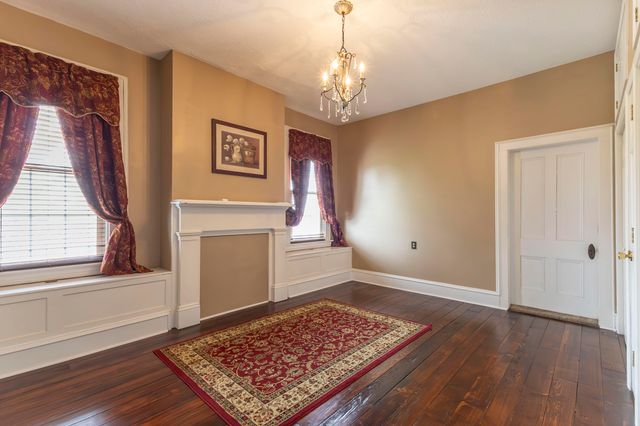 1001 RANDOLPH ST, Glasgow, MO 65254