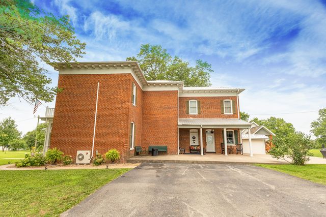 1001 RANDOLPH ST, Glasgow, MO 65254