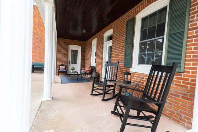 1001 RANDOLPH ST, Glasgow, MO 65254