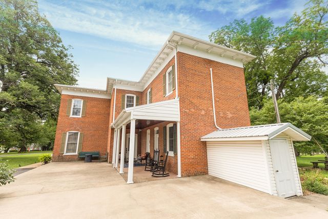 1001 RANDOLPH ST, Glasgow, MO 65254