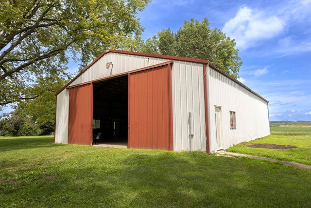 1001 RANDOLPH ST, Glasgow, MO 65254