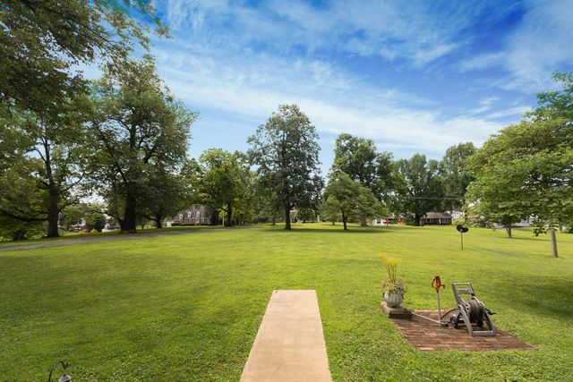 1001 RANDOLPH ST, Glasgow, MO 65254