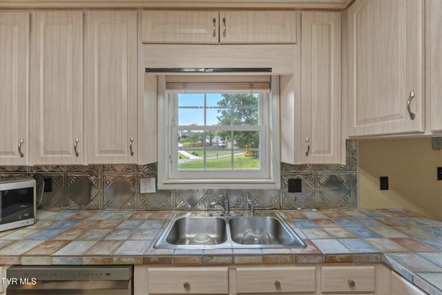 406 Oriole Drive, Greeneville, TN 37743