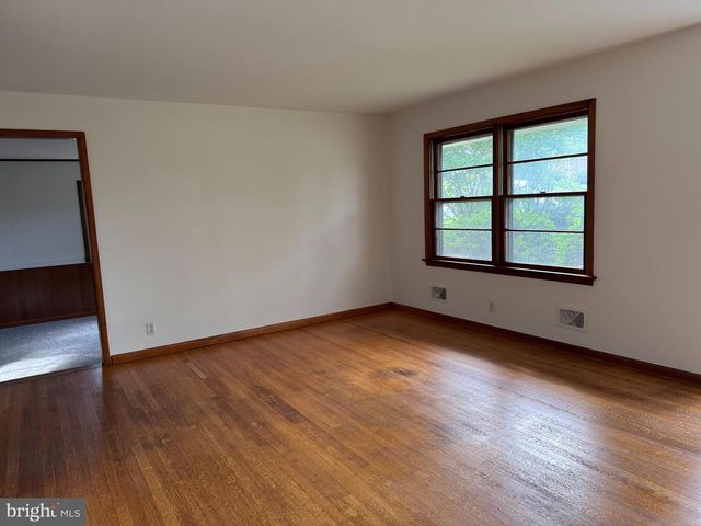 356 JEFFERSON ST, Orange, VA 22960