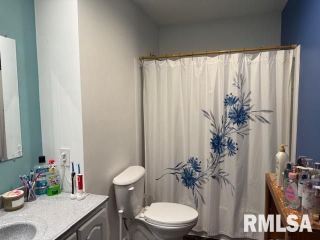 404 N MAPLE Street, Christopher, IL 62822