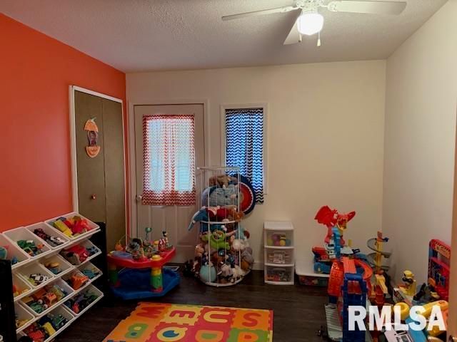 404 N MAPLE Street, Christopher, IL 62822