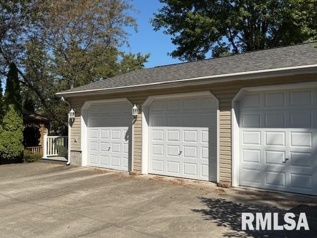 404 N MAPLE Street, Christopher, IL 62822