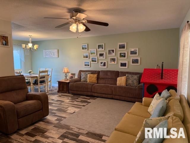 404 N MAPLE Street, Christopher, IL 62822