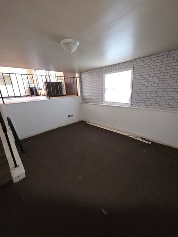 16440 Michigan Avenue, South Holland, IL 60473