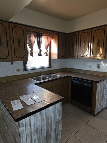 16440 Michigan Avenue, South Holland, IL 60473