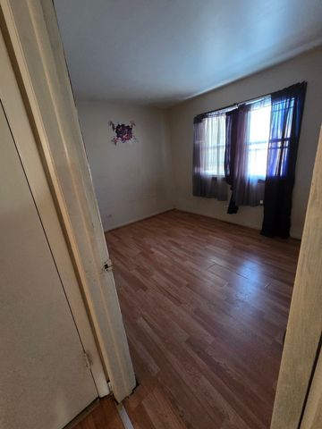 16440 Michigan Avenue, South Holland, IL 60473