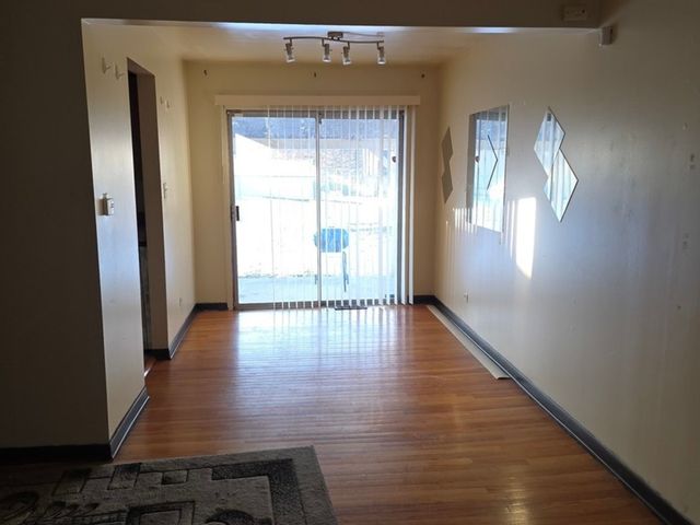 16440 Michigan Avenue, South Holland, IL 60473