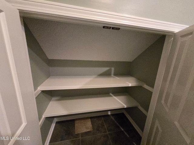 408 N Caribe Place, Gulfport, MS 39507