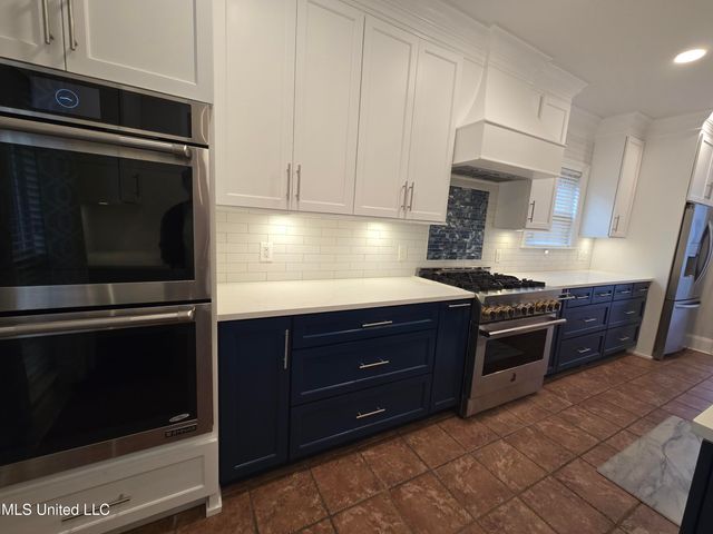 408 N Caribe Place, Gulfport, MS 39507