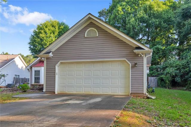 2435 Hillvale Circle, Lithonia, GA 30058