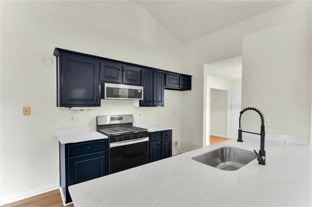 2435 Hillvale Circle, Lithonia, GA 30058