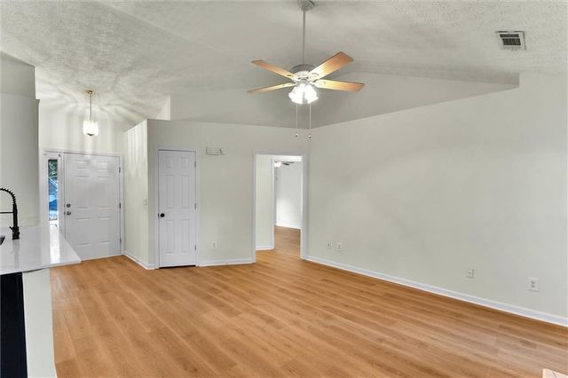 2435 Hillvale Circle, Lithonia, GA 30058