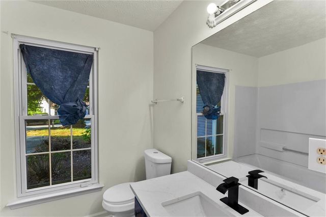 2435 Hillvale Circle, Lithonia, GA 30058