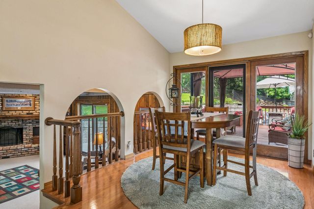 2480 Ariel Street N, North Saint Paul, MN 55109