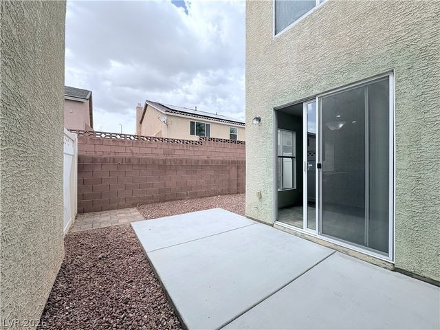 8141 Golden Flowers Street, Las Vegas, NV 89139