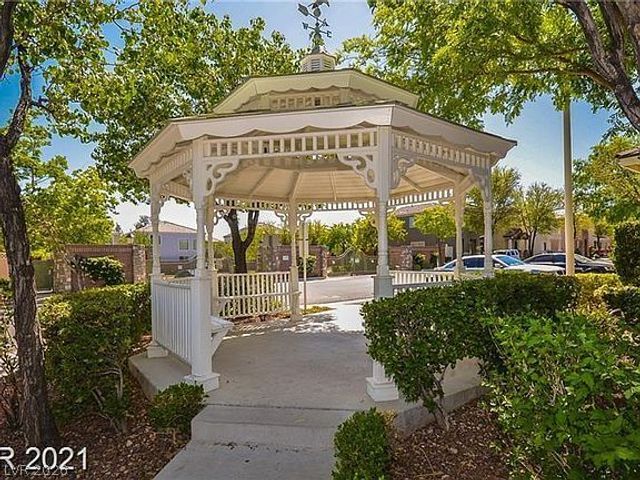8141 Golden Flowers Street, Las Vegas, NV 89139