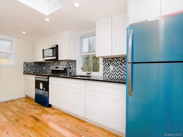 16 cyrus Avenue, Brooklyn, NY 11229