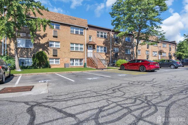 393 College Drive, Edison, NJ 08817