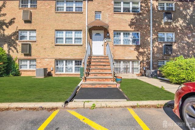 393 College Drive, Edison, NJ 08817