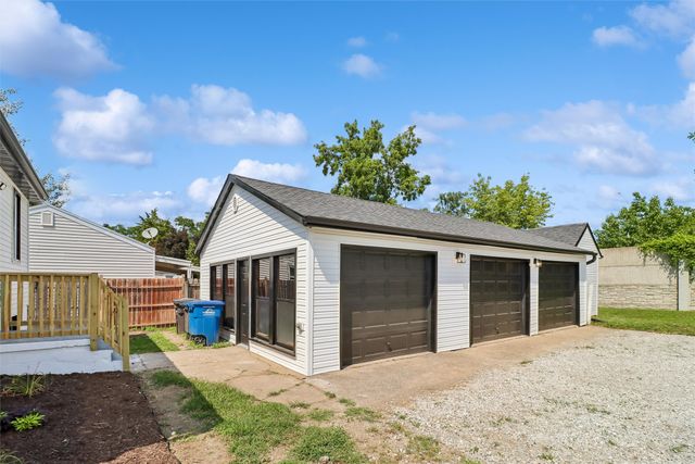 1601 E 21st Street, Des Moines, IA 50317