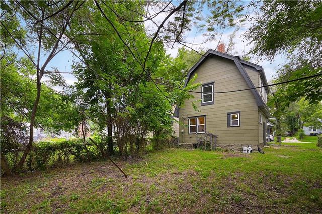 2403 E 69th Terrace, Kansas City, MO 64132