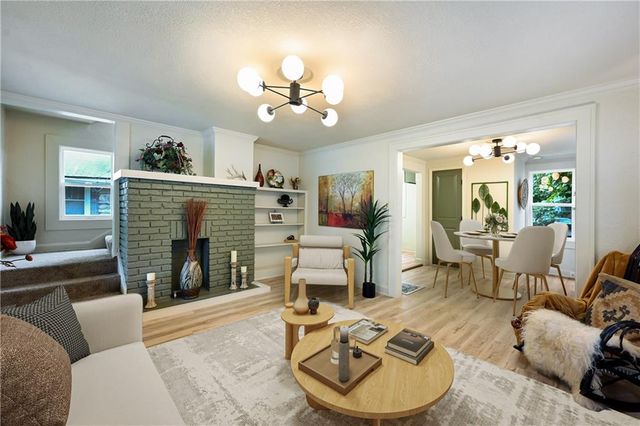 2403 E 69th Terrace, Kansas City, MO 64132