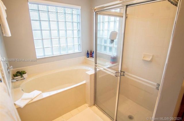 19213 SW 4th St 0, Pembroke Pines, FL 33029