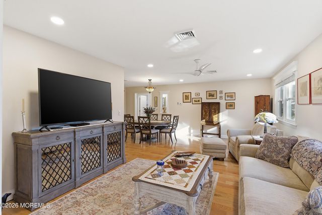 13 S Chestnut Avenue 70, Whiting, NJ 08759