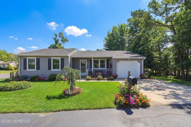 13 S Chestnut Avenue 70, Whiting, NJ 08759