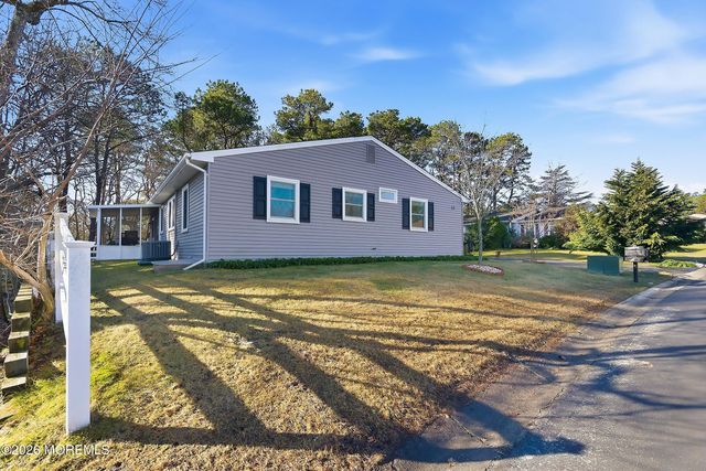 13 S Chestnut Avenue 70, Whiting, NJ 08759