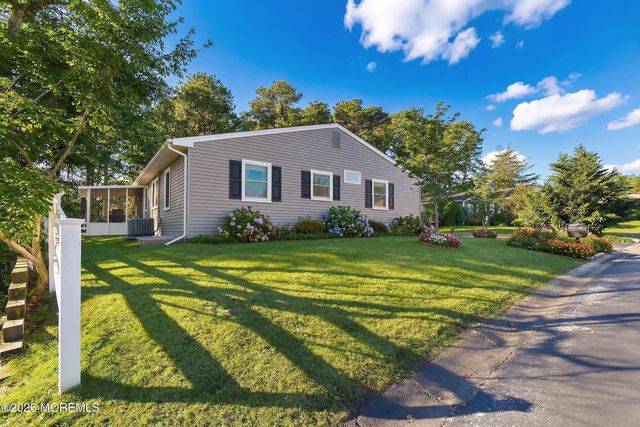 13 S Chestnut Avenue 70, Whiting, NJ 08759