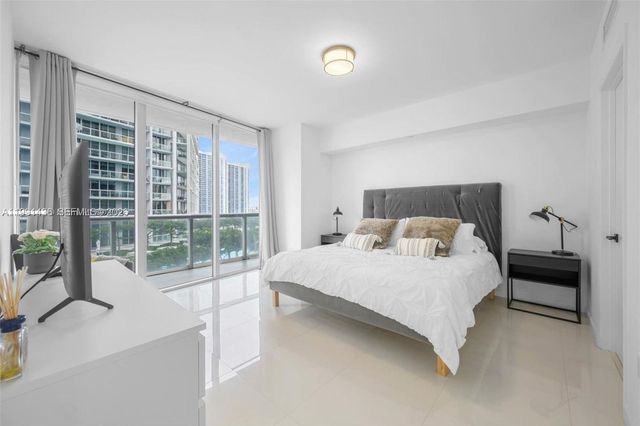 495 Brickell Ave 1610, Miami, FL 33131