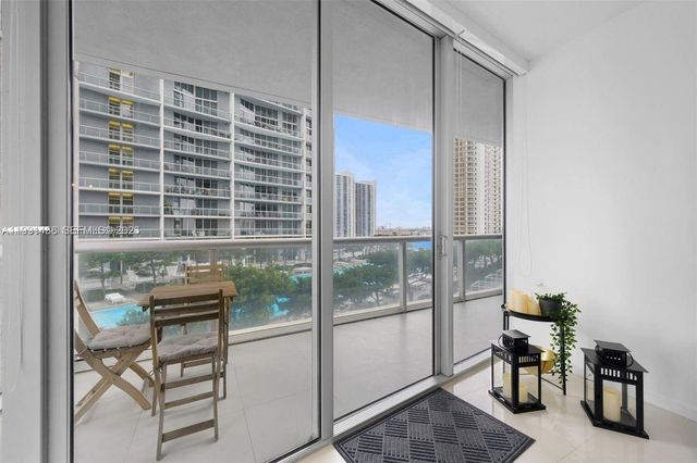 495 Brickell Ave 1610, Miami, FL 33131