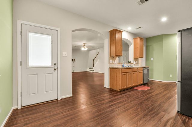 4602 E Meadow Drive, Deer Park, TX 77536