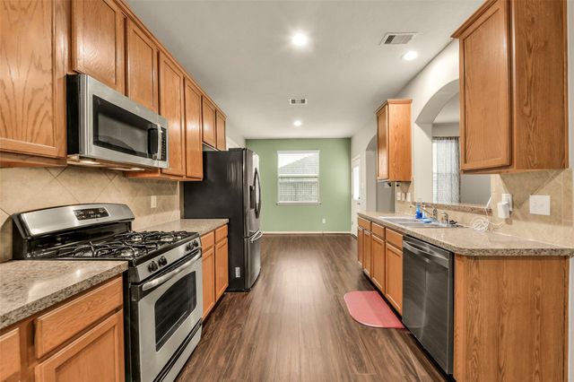 4602 E Meadow Drive, Deer Park, TX 77536
