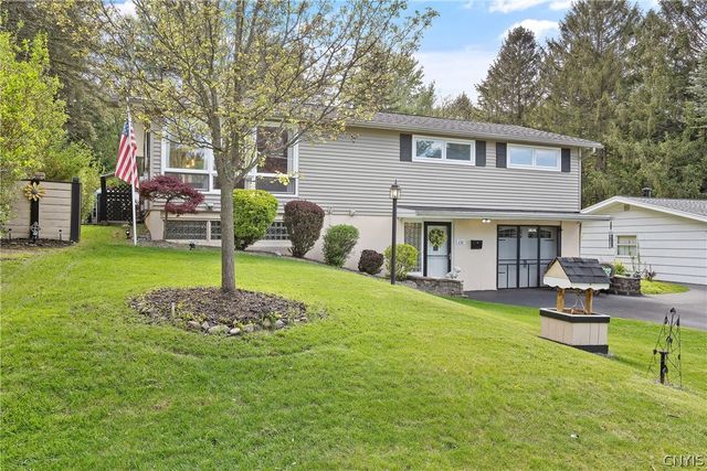 232 Wynnfield Drive, Camillus, NY 13219