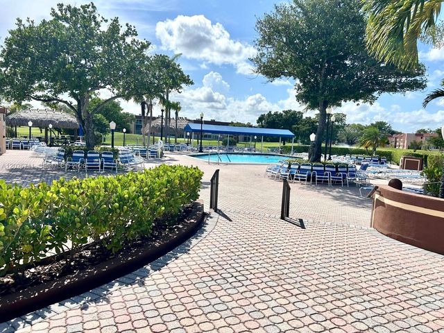 9081 Sunrise Lakes Blvd 113, Sunrise, FL 33322