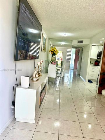 9081 Sunrise Lakes Blvd 113, Sunrise, FL 33322