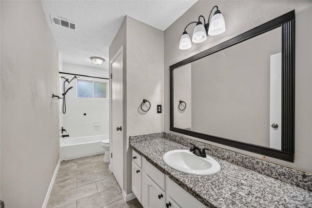 5427 Timpani Drive, Friendswood, TX 77546