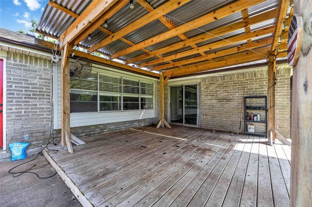 5427 Timpani Drive, Friendswood, TX 77546